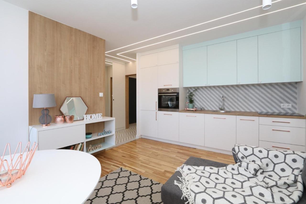 Romaszewskiego Zoliborz Bedroom Pokoj Metro Warschau Exterior foto