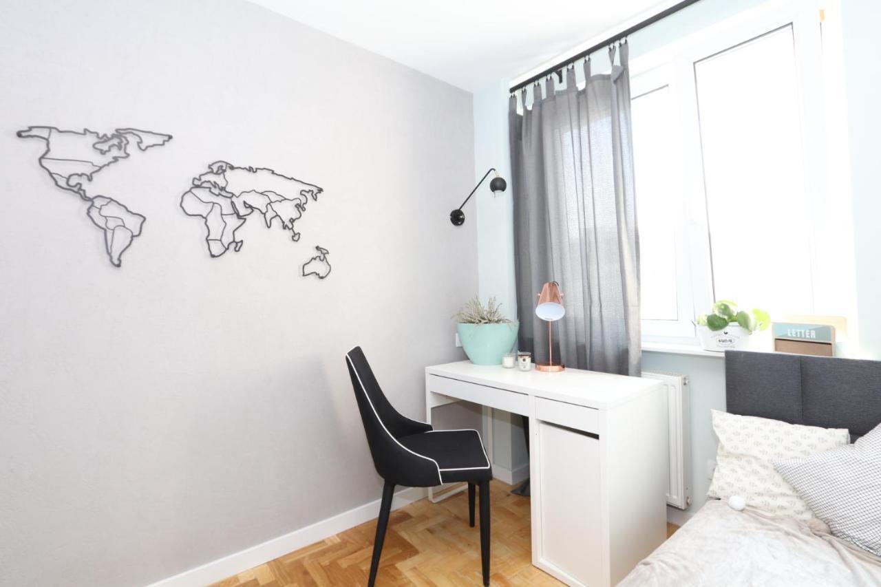 Romaszewskiego Zoliborz Bedroom Pokoj Metro Warschau Exterior foto