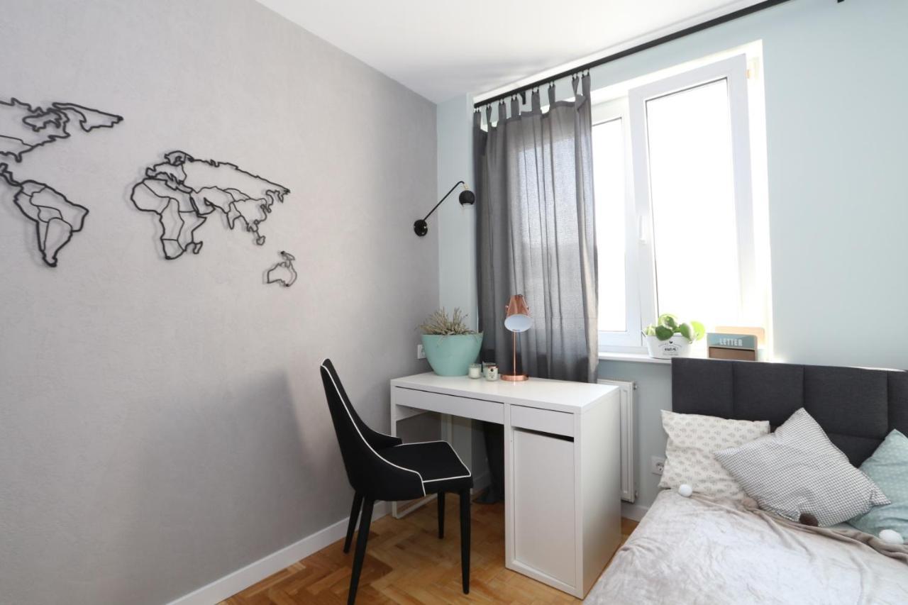 Romaszewskiego Zoliborz Bedroom Pokoj Metro Warschau Exterior foto